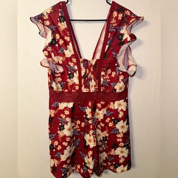 NWT Cider Red Floral Romper - Picture 2 of 3